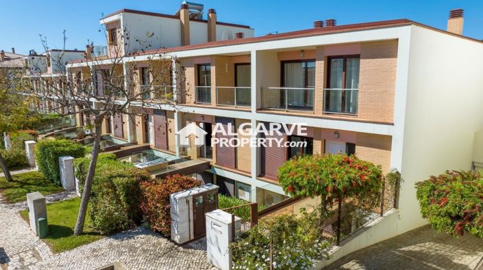 Image No.6-5 Bed Semi-Detached for sale