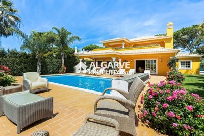 4 Bed Villa for sale
