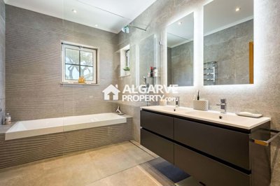 3-11998-78d1f4f8b6655591b02d22fabb36a692d73cc