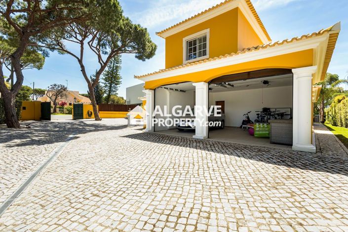 Image No.27-4 Bed Villa for sale