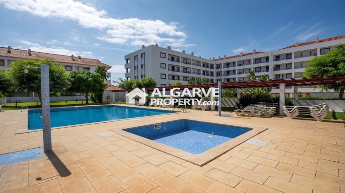 Image No.19-2 Bed Apartment for sale