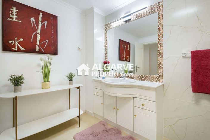 Image No.31-2 Bed Apartment for sale