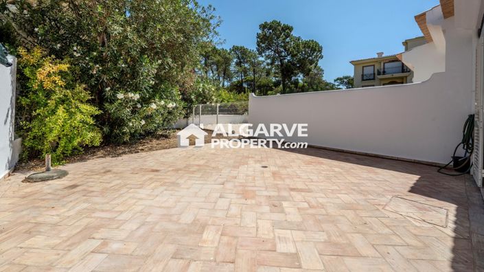 Image No.10-2 Bed Townhouse for sale