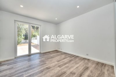 3-12170-78d1f4f8b6655591b02d22fabb36a692d73cc