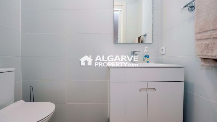 Image No.13-3 Bed Townhouse for sale