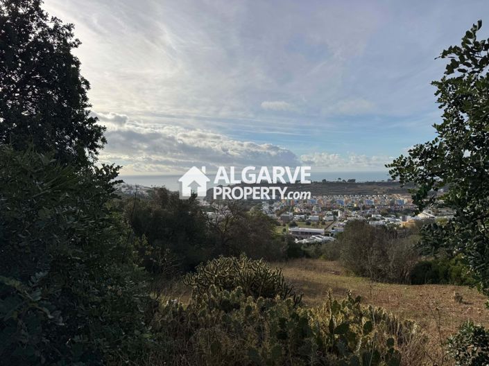 Image No.22-6 Bed Semi-Detached for sale