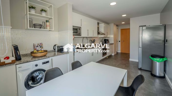 Image No.11-3 Bed Apartment for sale