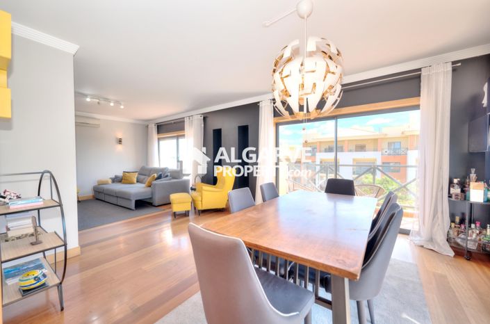 Image No.12-3 Bed Apartment for sale