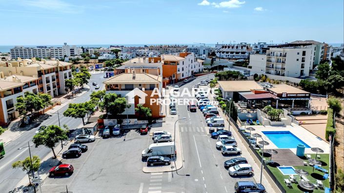 Image No.29-3 Bed Apartment for sale