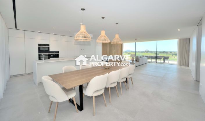 Image No.2-4 Bed Apartment for sale