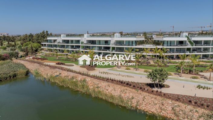 Image No.21-4 Bed Apartment for sale