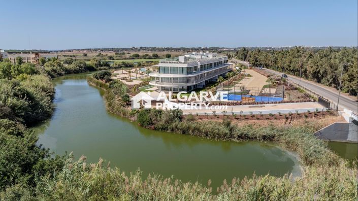 Image No.23-4 Bed Apartment for sale