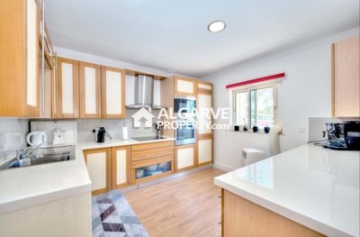 3-12184-78d1f4f8b6655591b02d22fabb36a692d73cc