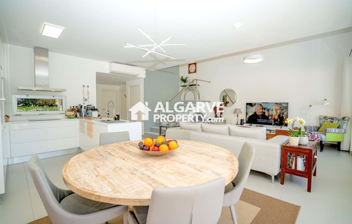 Image No.2-3 Bed Villa for sale