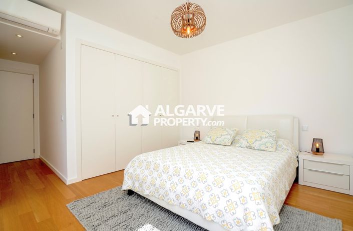 Image No.25-3 Bed Villa for sale