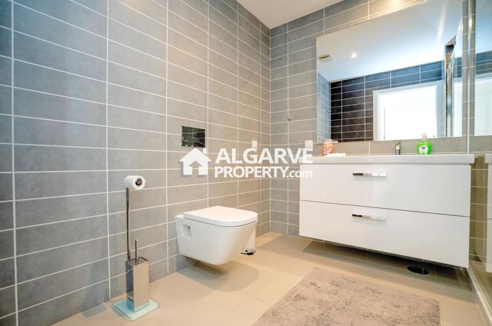 Image No.29-3 Bed Villa for sale