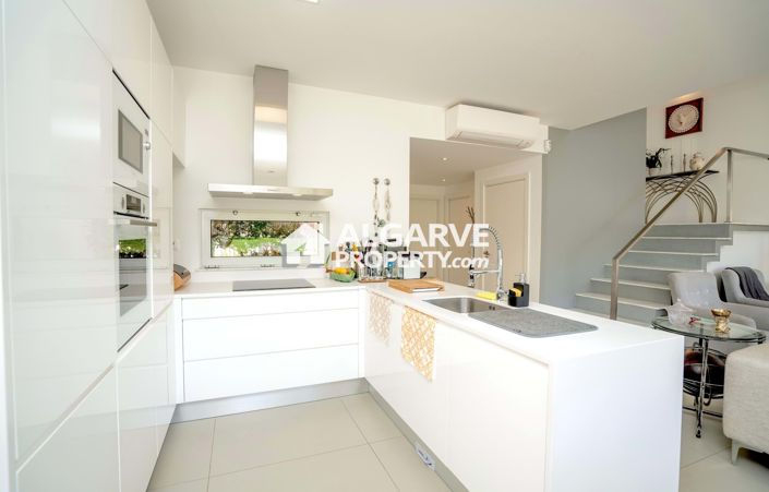 Image No.3-3 Bed Villa for sale