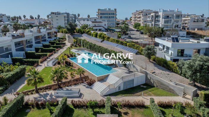 Image No.5-3 Bed Villa for sale