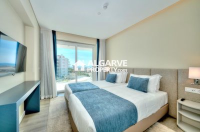 3-12185-78d1f4f8b6655591b02d22fabb36a692d73cc