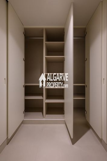 Image No.13-3 Bed Apartment for sale