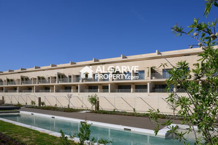 Image No.24-3 Bed Apartment for sale