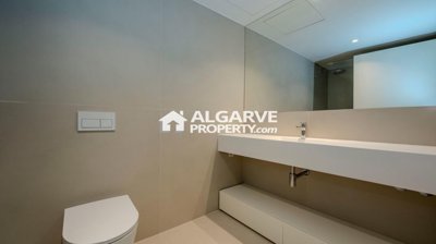 3-12297-78d1f4f8b6655591b02d22fabb36a692d73cc