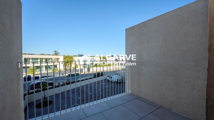 Image No.19-2 Bed Apartment for sale