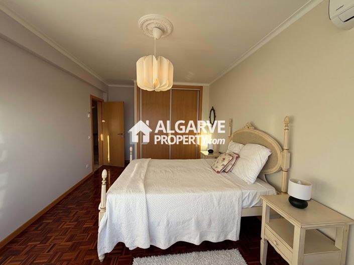 Image No.21-Appartement de 4 chambres à vendre à Quarteira