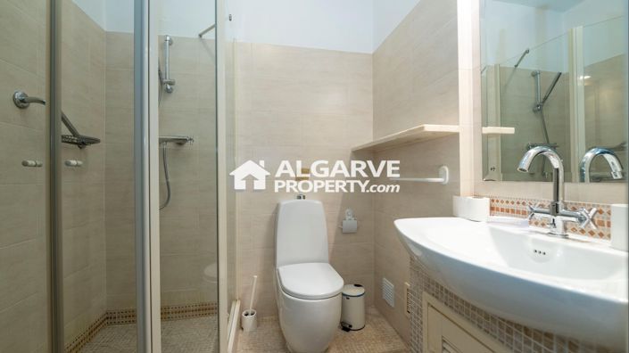 Image No.13-3 Bed Semi-Detached for sale