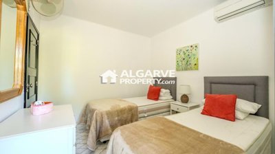 3-12223-78d1f4f8b6655591b02d22fabb36a692d73cc