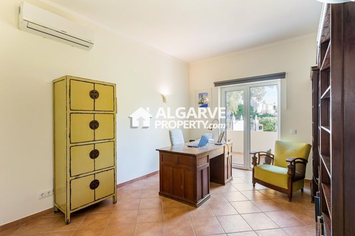 Image No.15-4 Bed Villa for sale