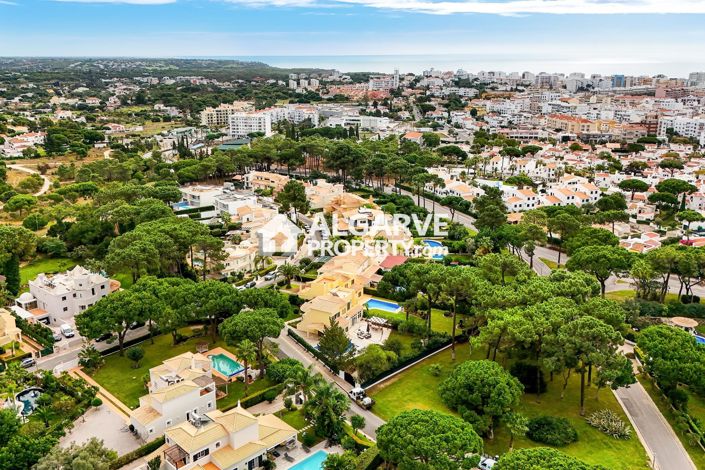 Image No.37-4 Bed Villa for sale