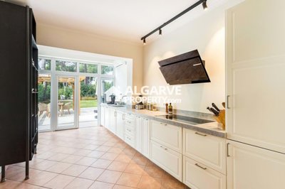 3-12292-78d1f4f8b6655591b02d22fabb36a692d73cc