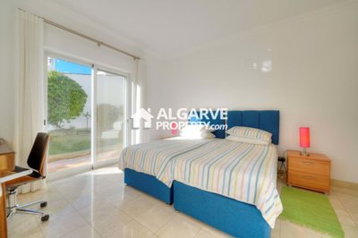 3-12298-78d1f4f8b6655591b02d22fabb36a692d73cc