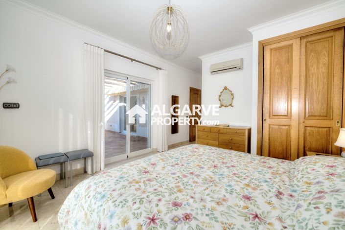 Image No.13-3 Bed Villa for sale