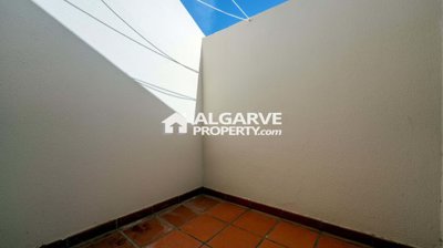 3-12244-78d1f4f8b6655591b02d22fabb36a692d73cc