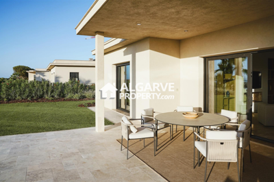 Villa de 4 chambres à vendre à Faro City