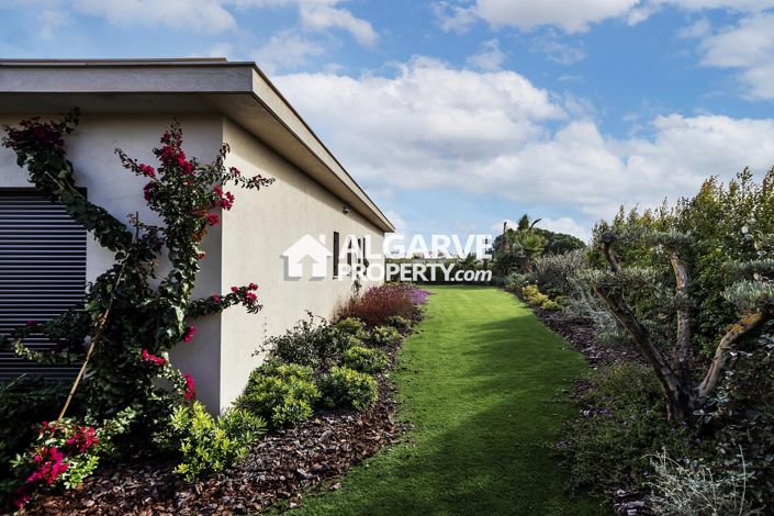 Image No.43-Villa de 4 chambres à vendre à Faro City