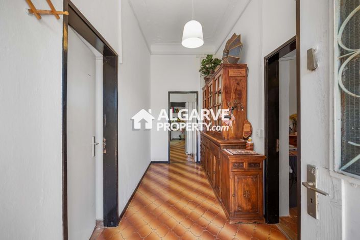 Image No.9-3 Bed Villa for sale