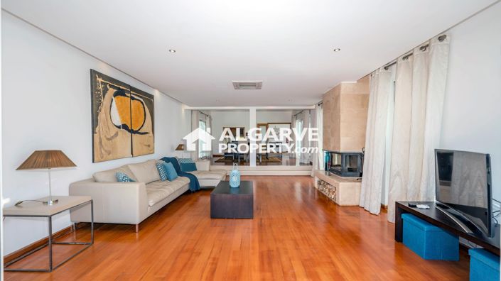 Image No.11-5 Bed Villa for sale