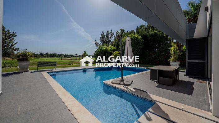 Image No.15-5 Bed Villa for sale