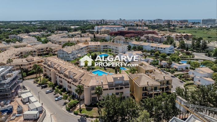 Image No.25-2 Bed Apartment for sale