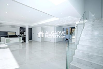 3-8450-78d1f4f8b6655591b02d22fabb36a692d73cca