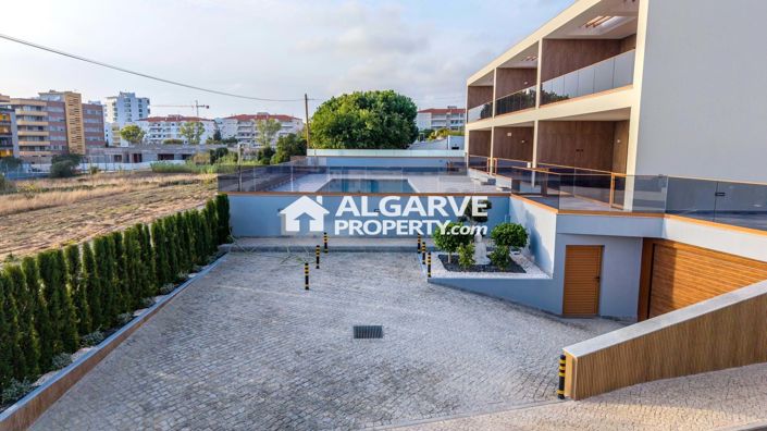 Image No.23-2 Bed Apartment for sale