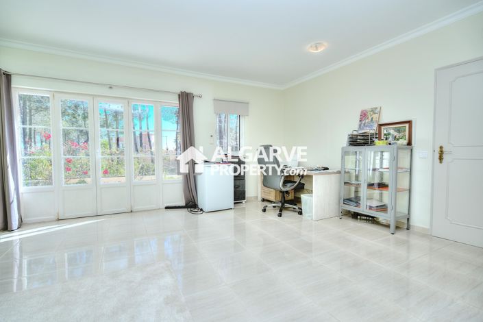 Image No.17-4 Bed Villa for sale