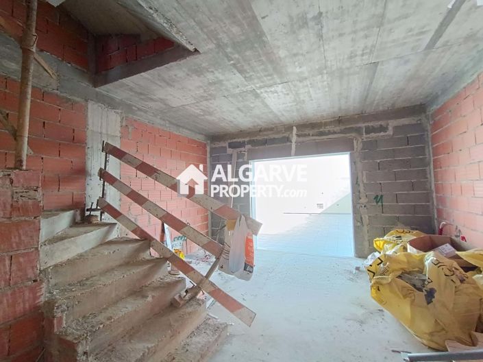 Image No.10-2 Bed Semi-Detached for sale