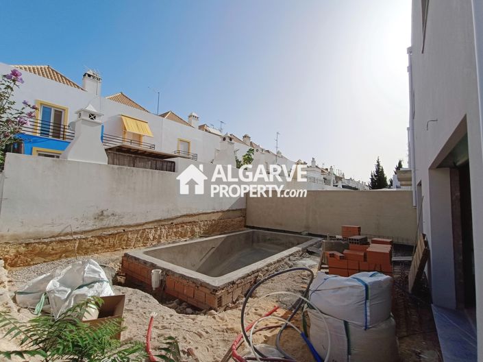 Image No.35-4 Bed Semi-Detached for sale