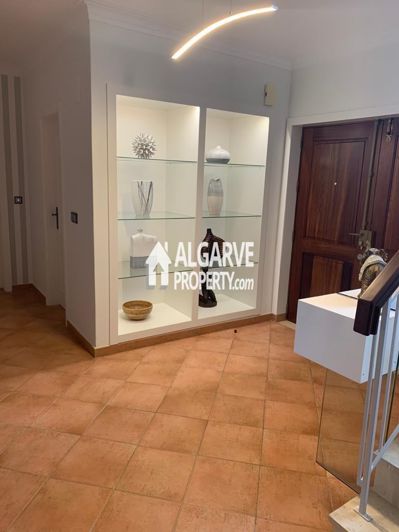 Image No.10-4 Bed Semi-Detached for sale