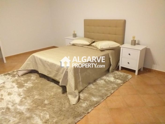 Image No.14-4 Bed Semi-Detached for sale