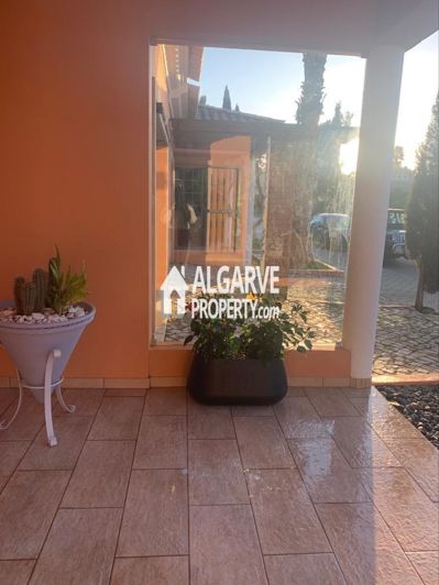 Image No.22-4 Bed Semi-Detached for sale